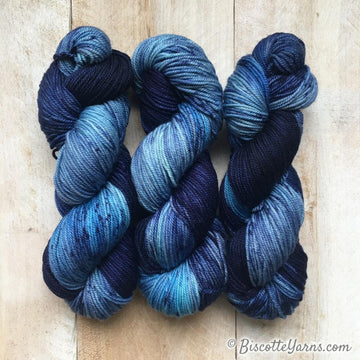 DK PURE BLUE JEANS - Biscotte Yarns