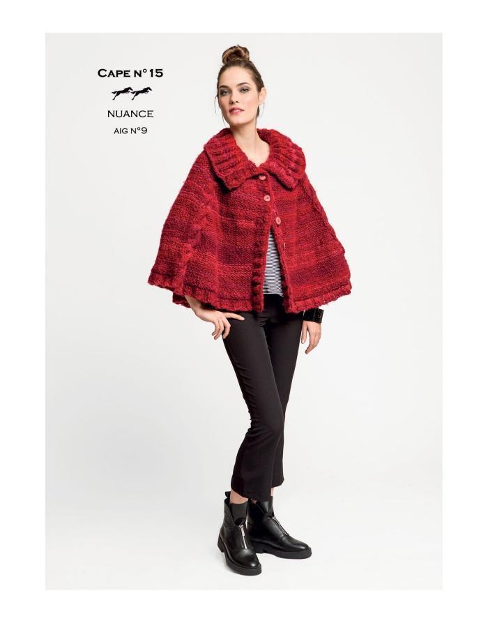 Free Cheval Blanc pattern - Cape - Cat. 26-15 - Biscotte Yarns