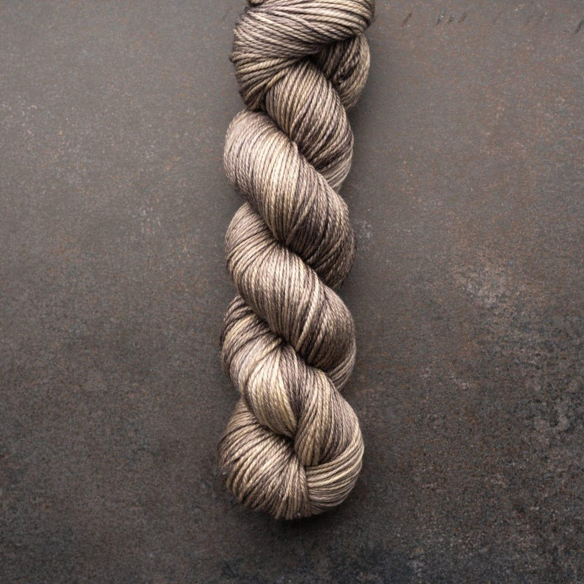 DK PURE PHANTOM SHADOW - Biscotte Yarns