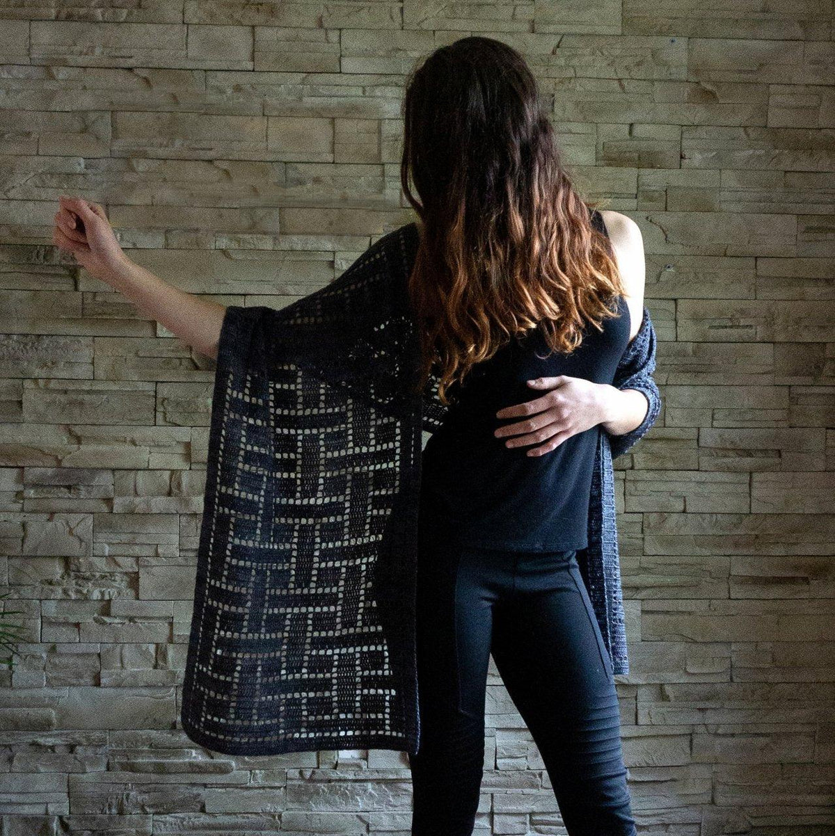 Plain Weave ♥ Crochet Shawl Pattern - Biscotte Yarns