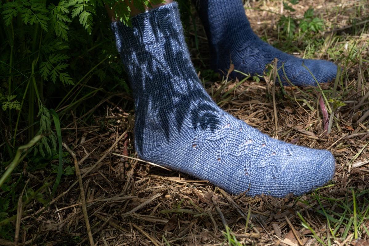 Wandering Leaves | Sock Pattern - Biscotte Yarns