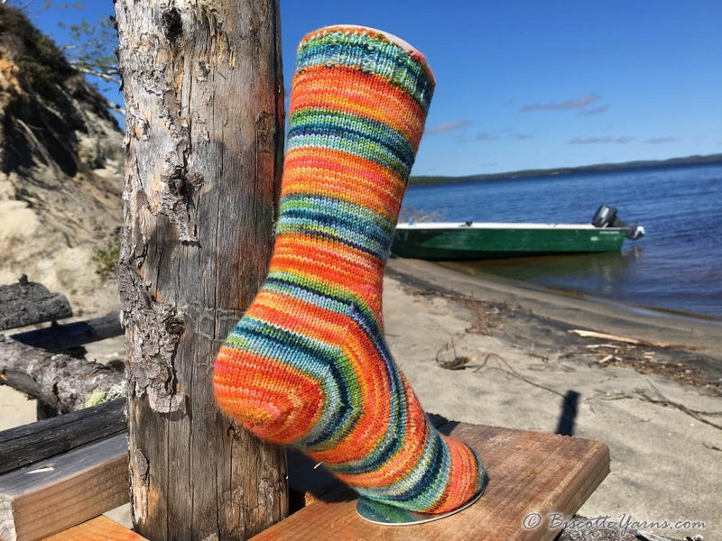 Socks by the Heel FREE socks pattern - Biscotte Yarns