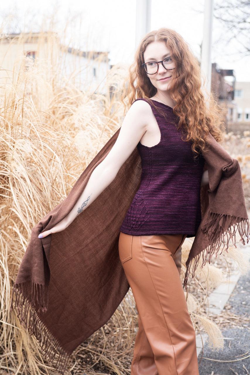 Queen Of Spades - Sleeveless Pullover Pattern - Biscotte Yarns