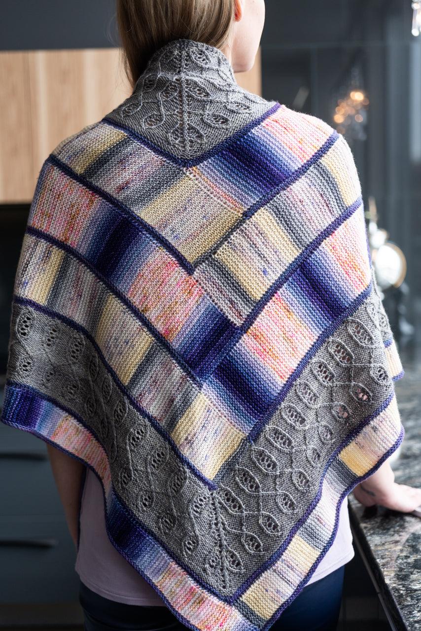 Knitting Pattern - Shawl Cabin on Fire - Updated and modified version 2022 - Biscotte Yarns