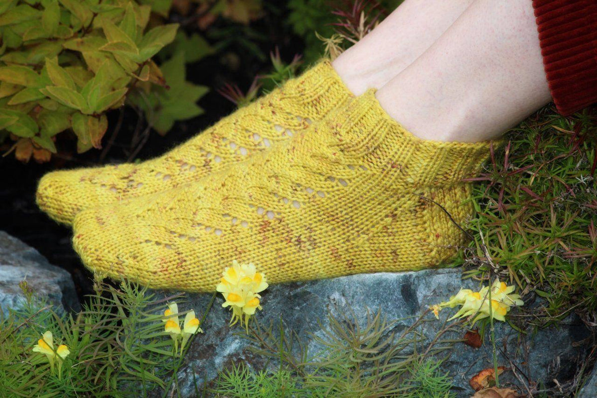 DK PURE Shorties | Free Knitting Patterns Madder about you + Anya Shorties - Biscotte Yarns