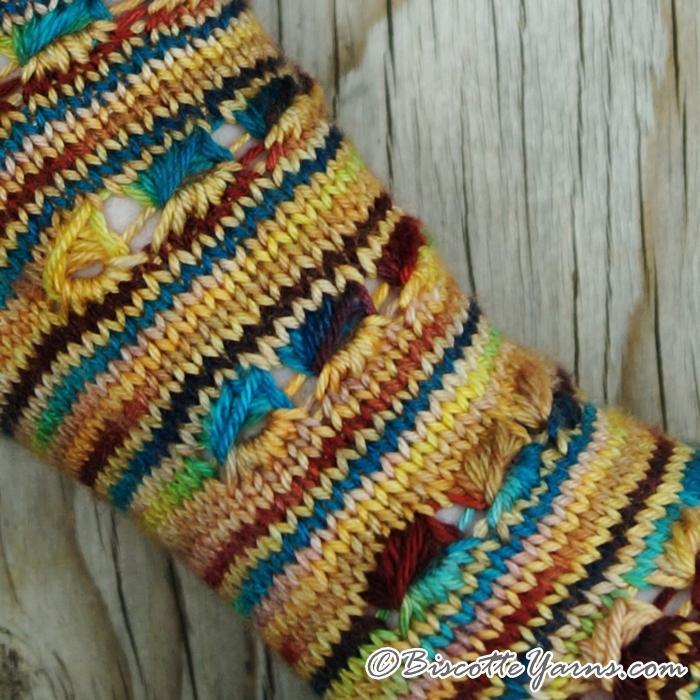 Free Socks Pattern - Brown Eyed Girl Socks - Biscotte Yarns