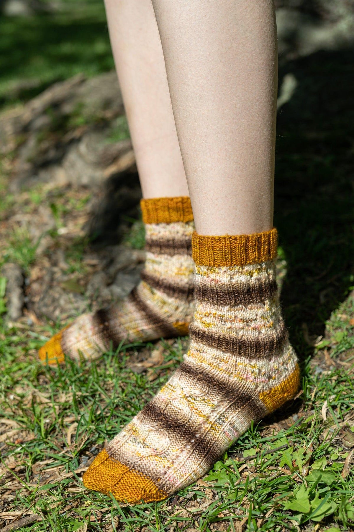 Tree Hollow | Socks Pattern - Biscotte Yarns