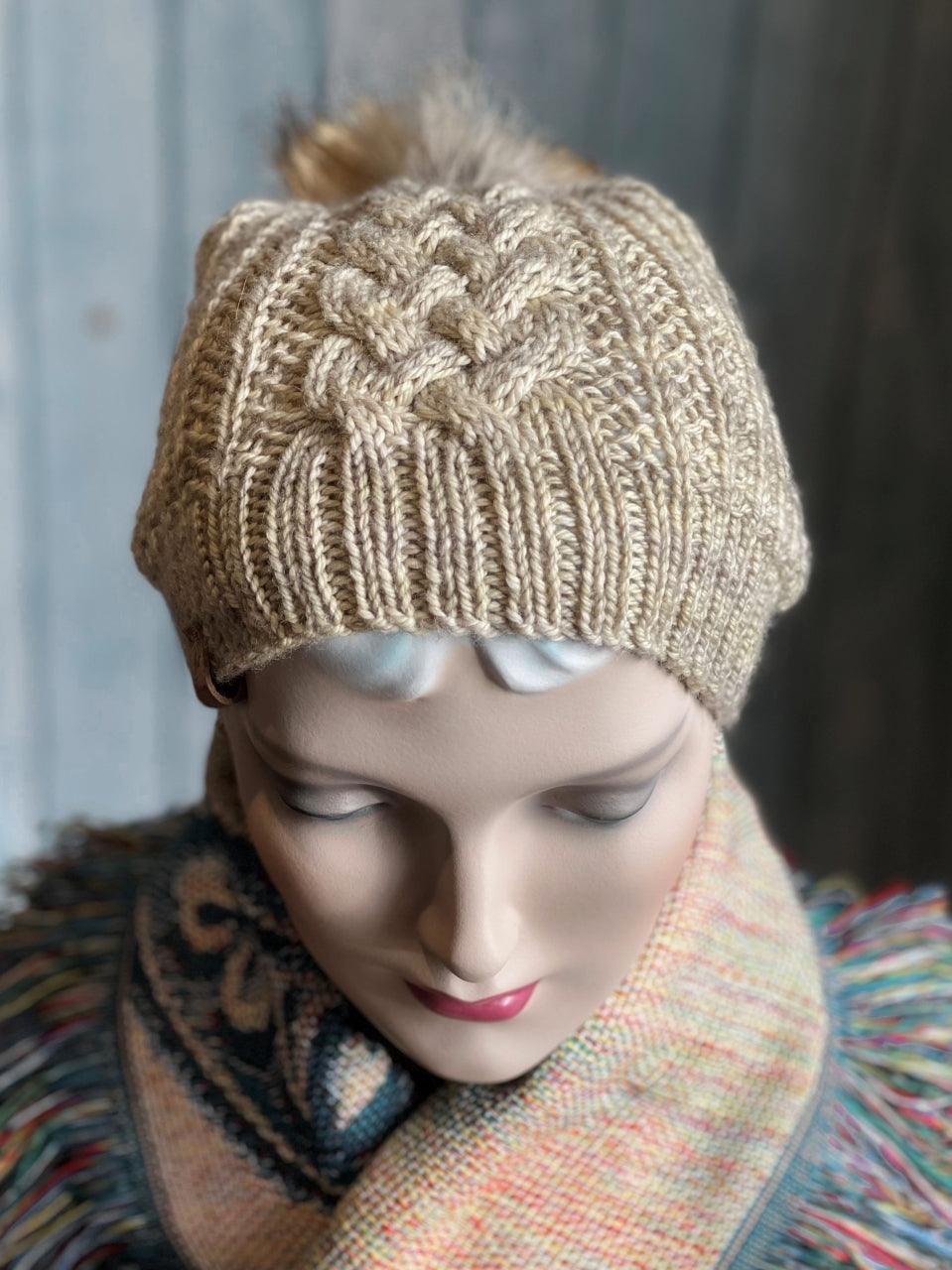 Molly's hat | Free knitting pattern - Biscotte Yarns