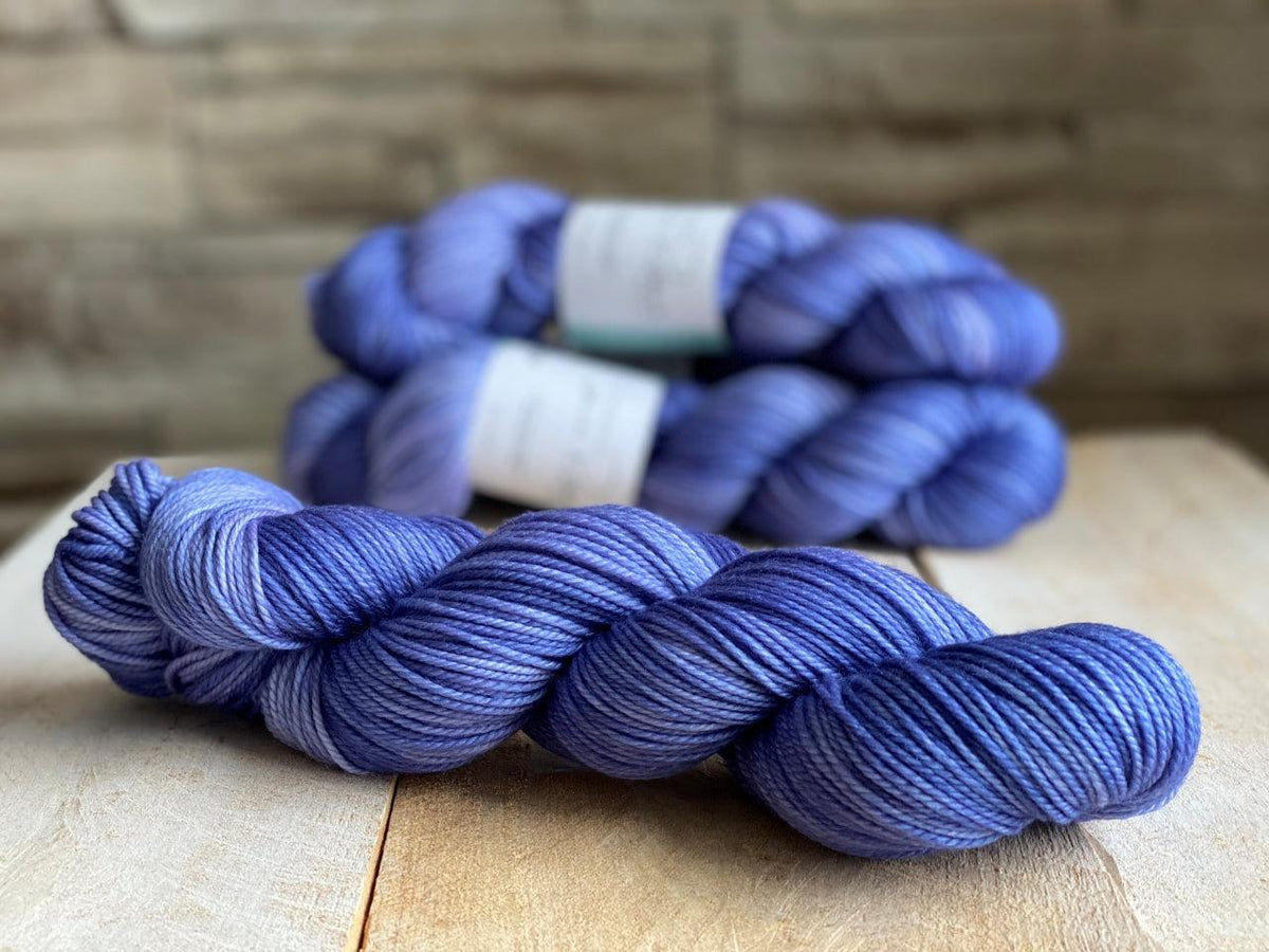 DK PURE LR WATERHOUSE - Biscotte Yarns