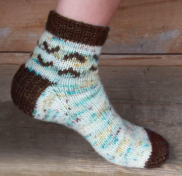Ocean Side Socks | Free Sock Pattern - Biscotte Yarns