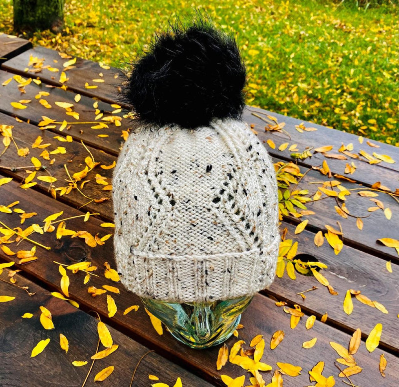 Ornement Japonais Hat | Knitting pattern - Biscotte Yarns