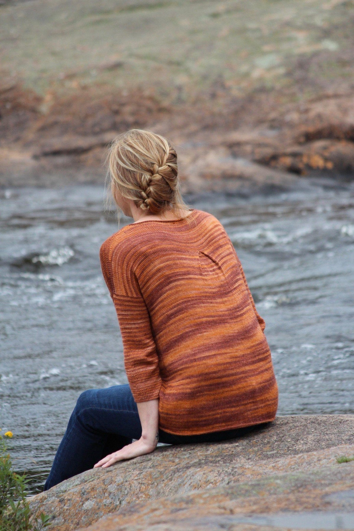 Autumn Breeze free sweater pattern - Biscotte Yarns