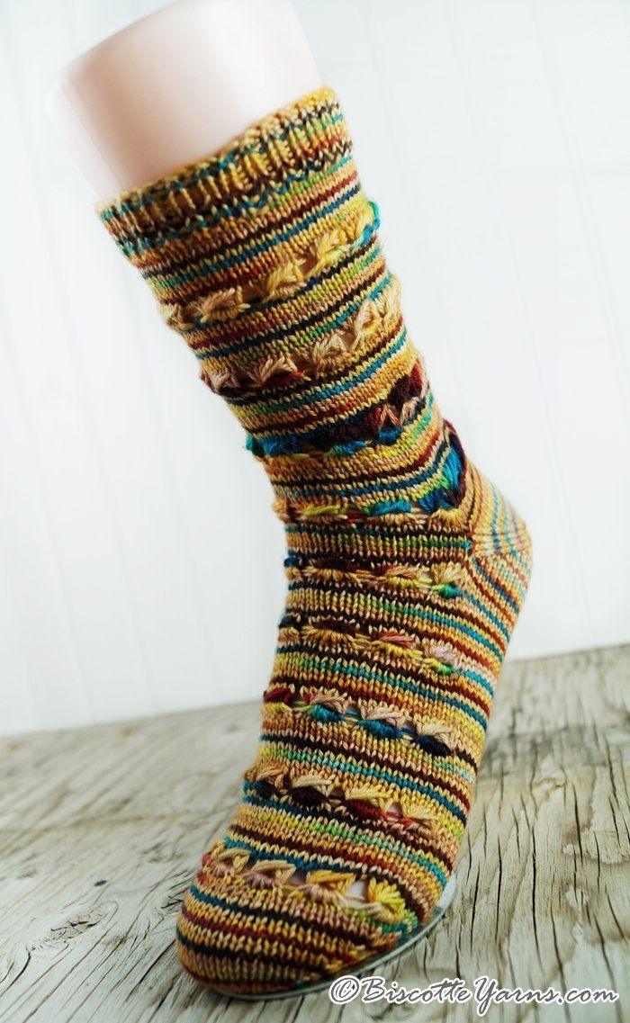 Free Socks Pattern - Brown Eyed Girl Socks - Biscotte Yarns