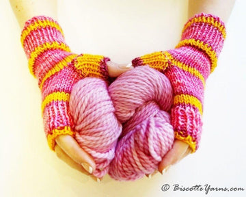 Learn to knit in the round with this Fingerless Mitts pattern - Biscotte yarns