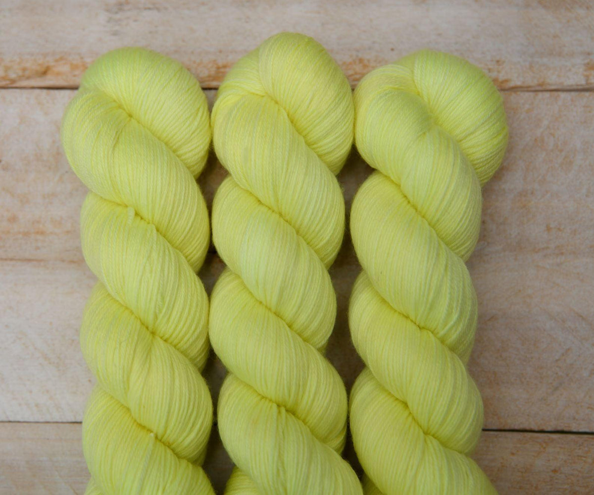 BIS-SOCK LEMON MERINGUE - Biscotte Yarns