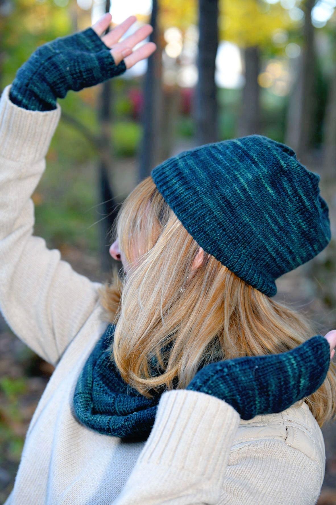 PICEA Matching Hat, Mittens & Neck Warmer Knitting Kit - Biscotte Yarns