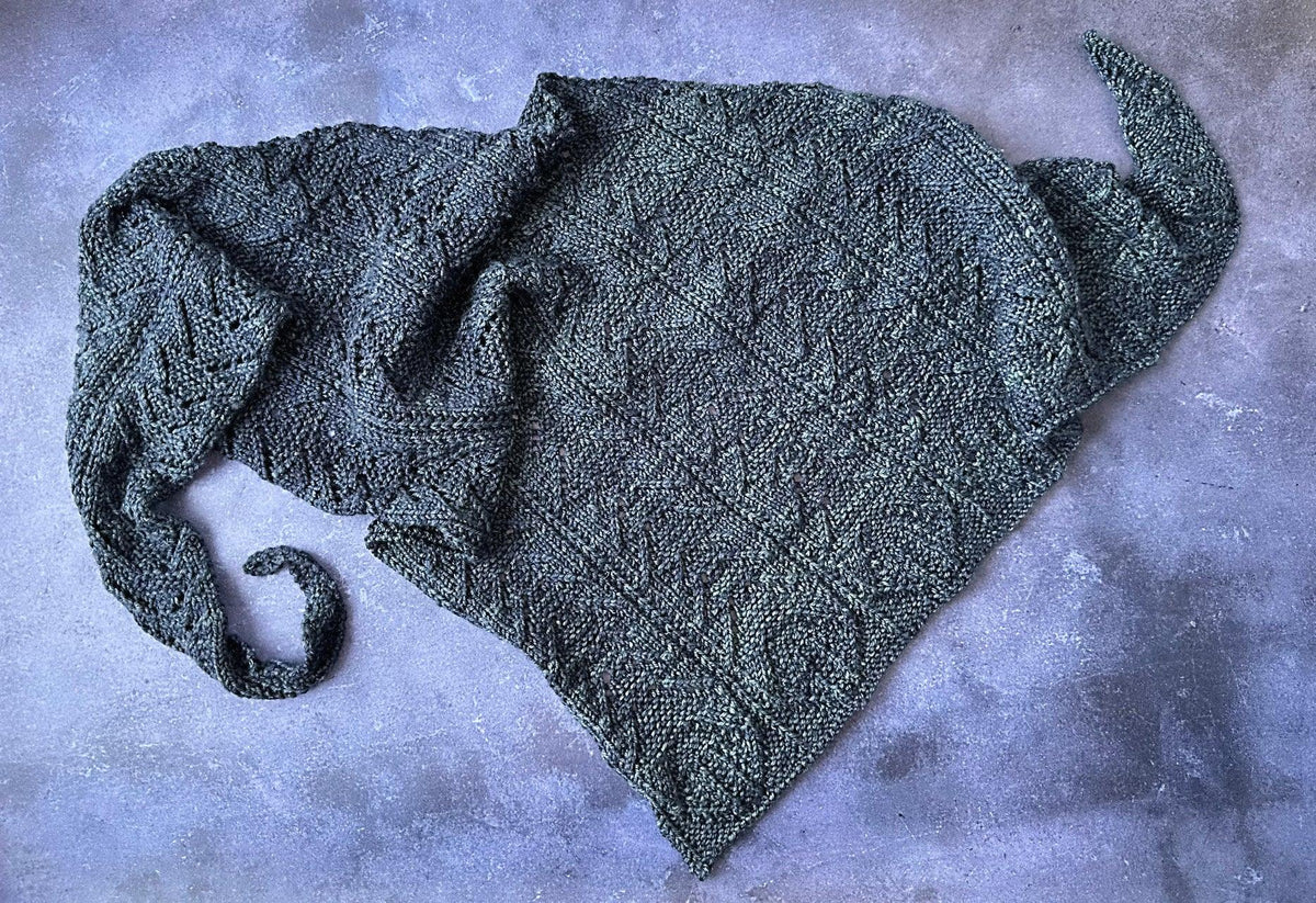 shawl knitting kit : Thistle Bud