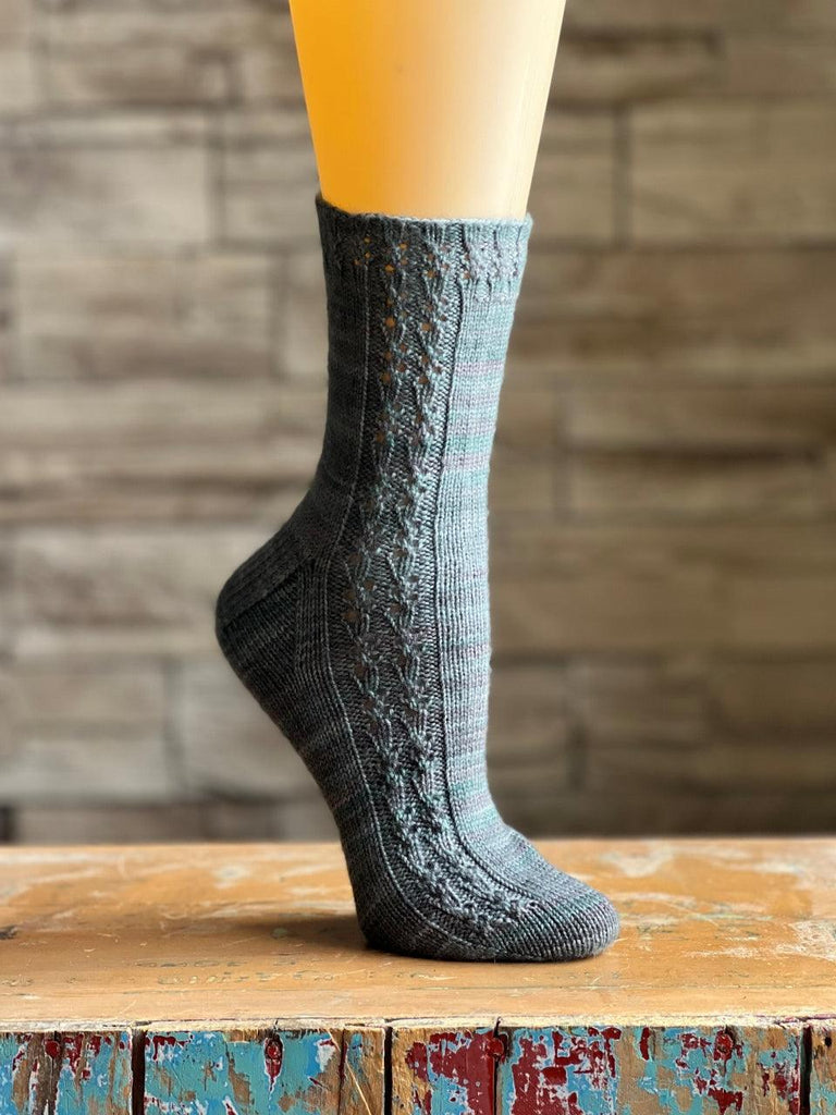 Sunday Best Sock pattern - Biscotte Yarns