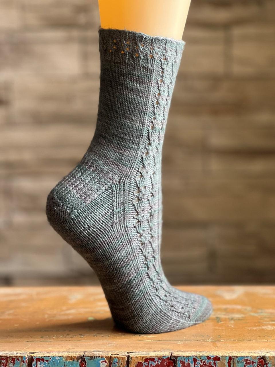 Sunday Best Sock pattern - Biscotte Yarns